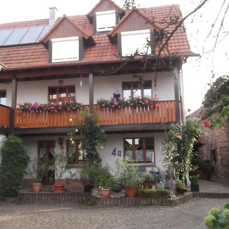 Galerie Ueber Den Gaerten Herbolzheim Esterno foto